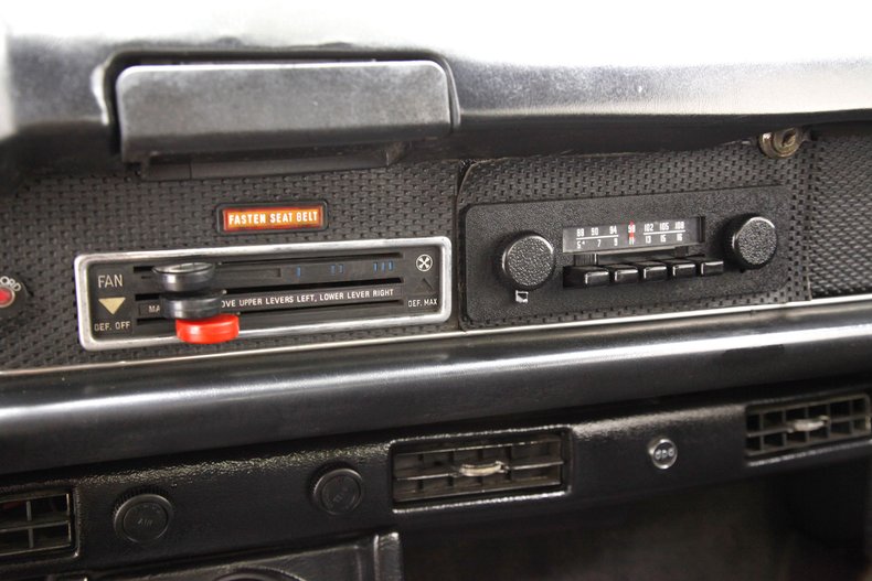 Porsche-914-1973-Saturn-Yellow-Black-39