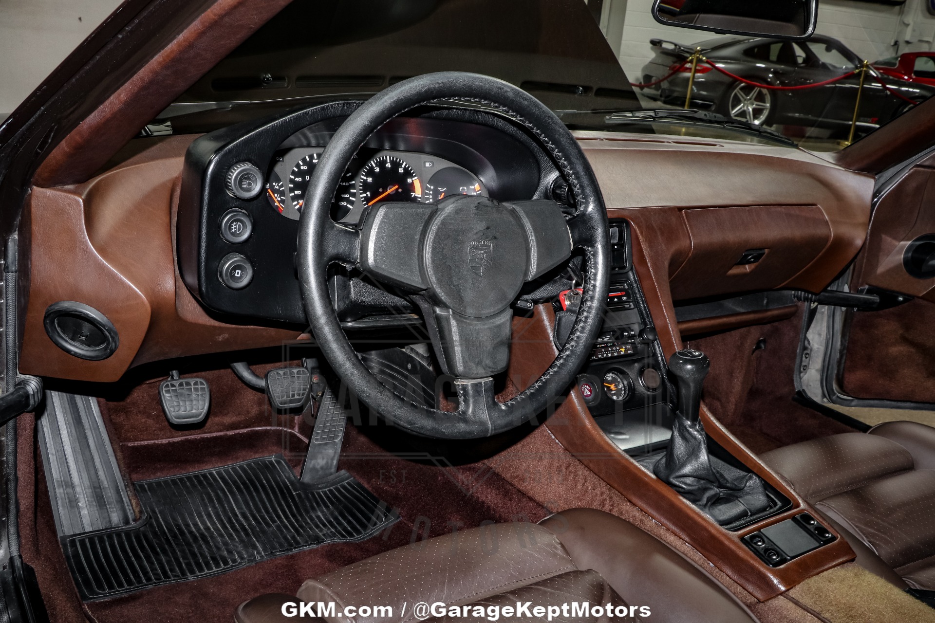 Porsche-928-1979-Brown-Brown-2