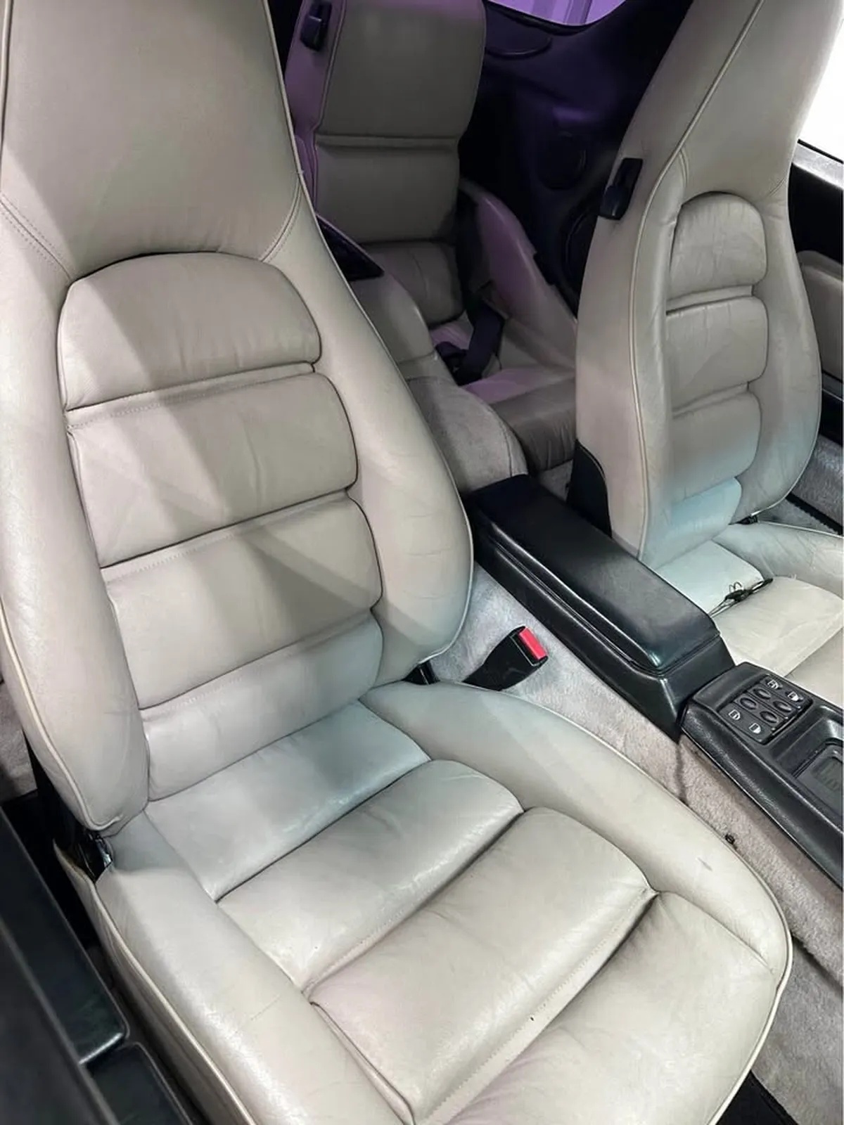 Porsche-928-1989-Black-Grey-3