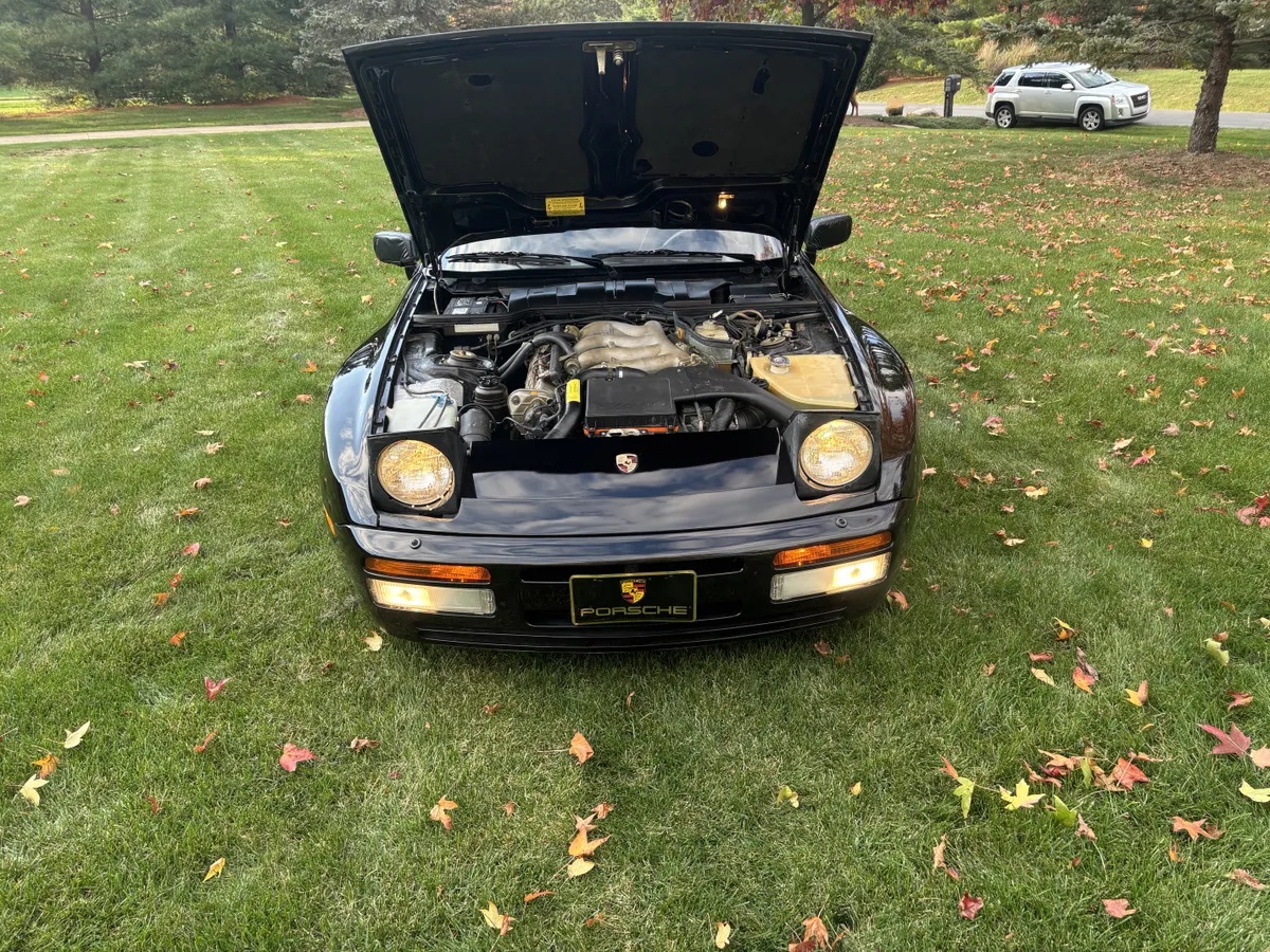 Porsche-944-1986-Black-Dark-Burgundy-10