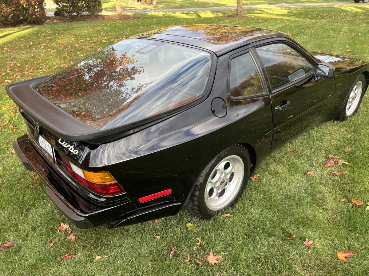 Porsche-944-1986-Black-Dark-Burgundy-11