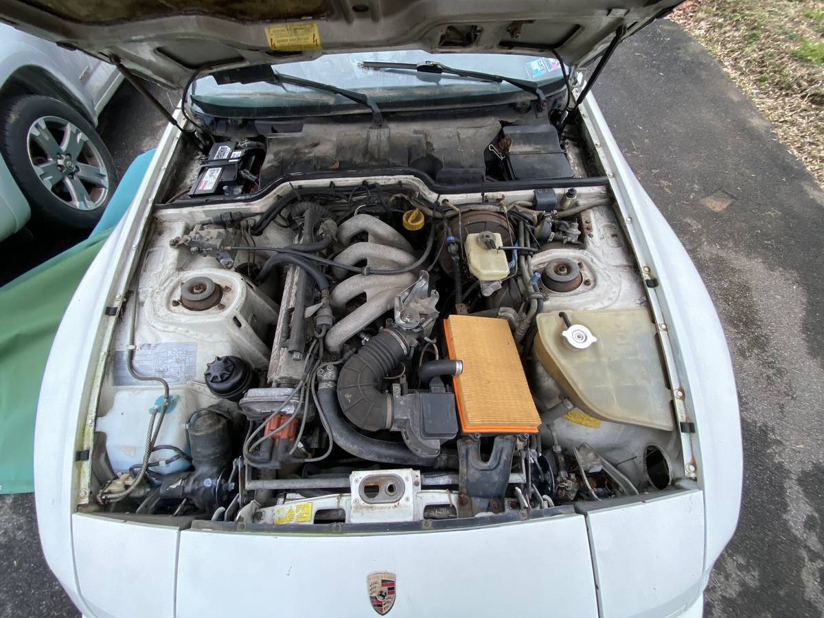 Porsche-944-1986-white-12