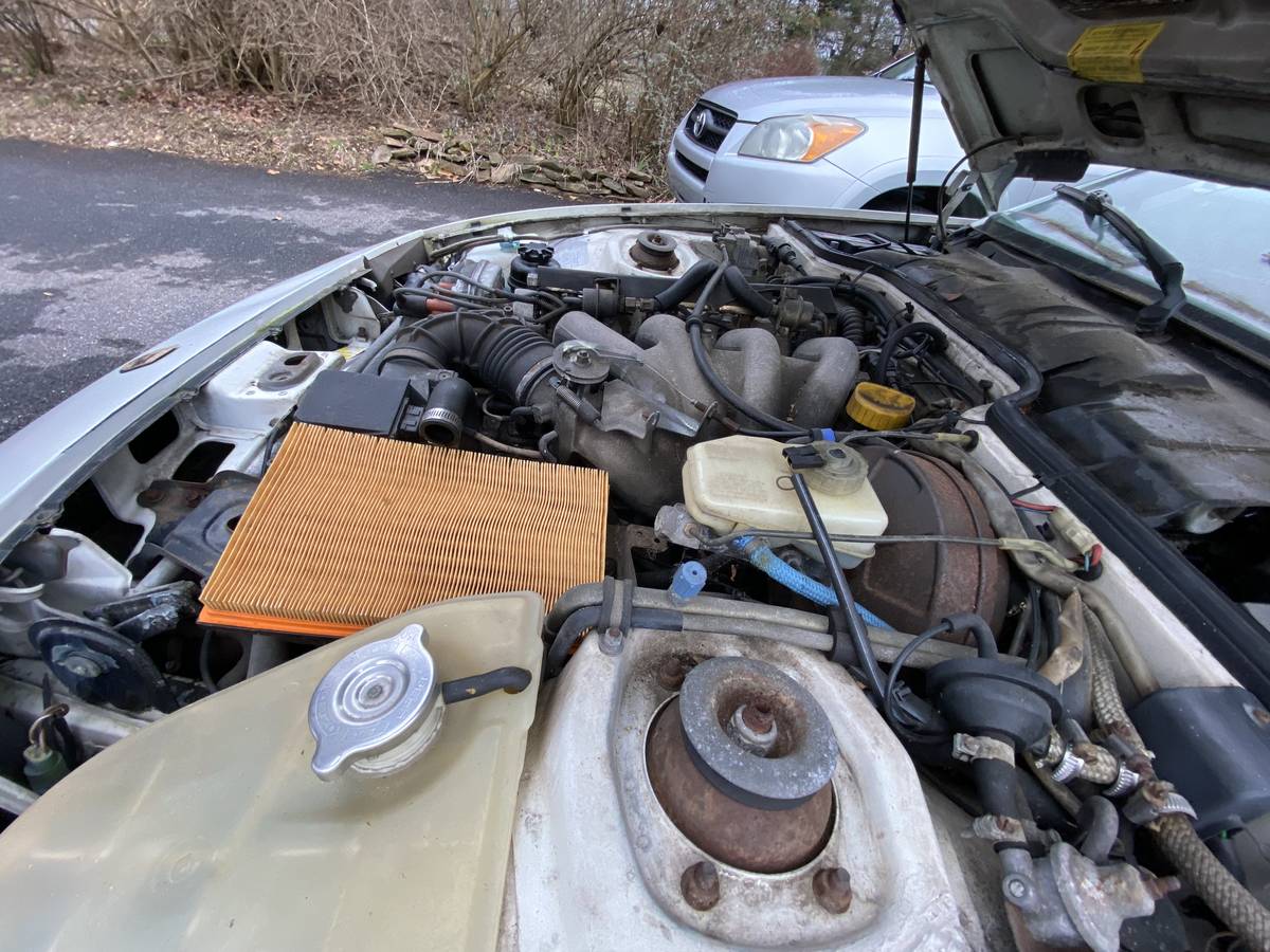 Porsche-944-1986-white-13