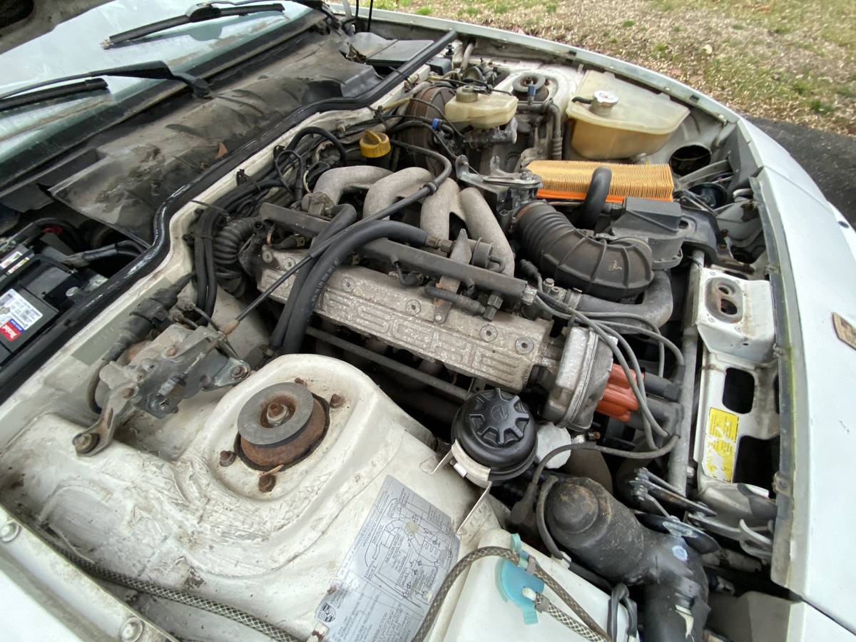 Porsche-944-1986-white-14