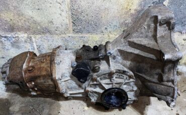 Porsche-944-1986-white-20