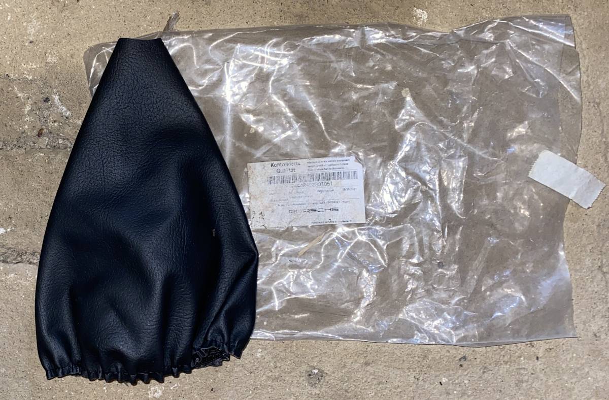 Porsche-944-1986-white-22