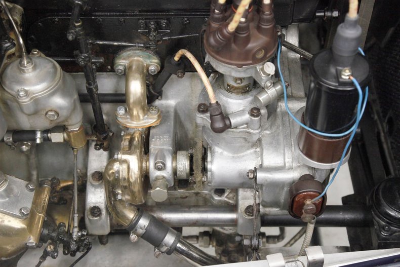 Rolls-royce-2025-1935-Dark-Blue-Black-15