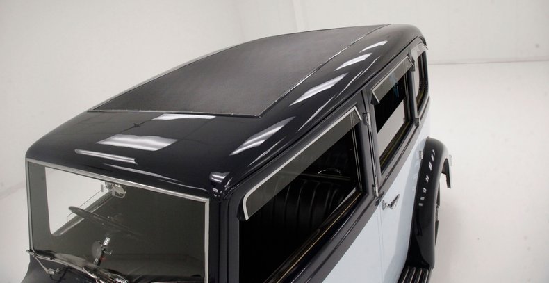 Rolls-royce-2025-1935-Dark-Blue-Black-25