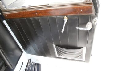 Rolls-royce-2025-1935-Dark-Blue-Black-27