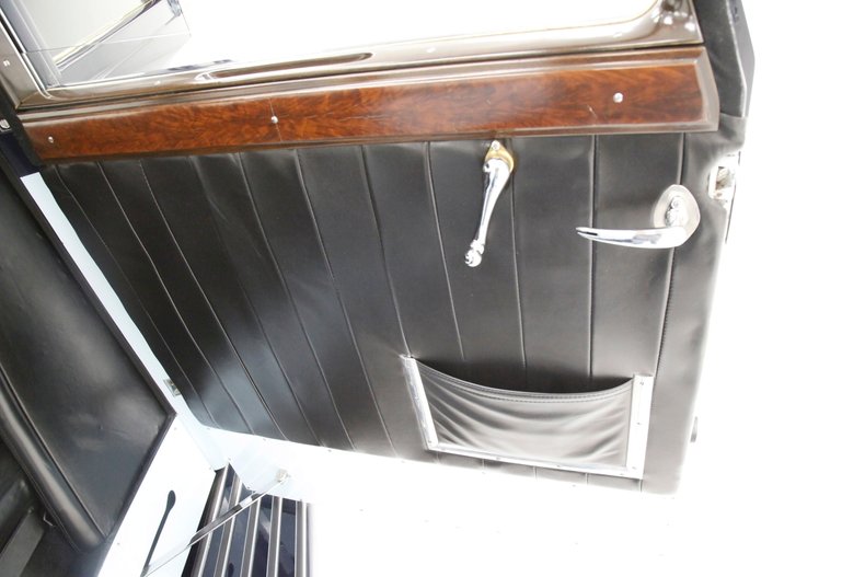 Rolls-royce-2025-1935-Dark-Blue-Black-27