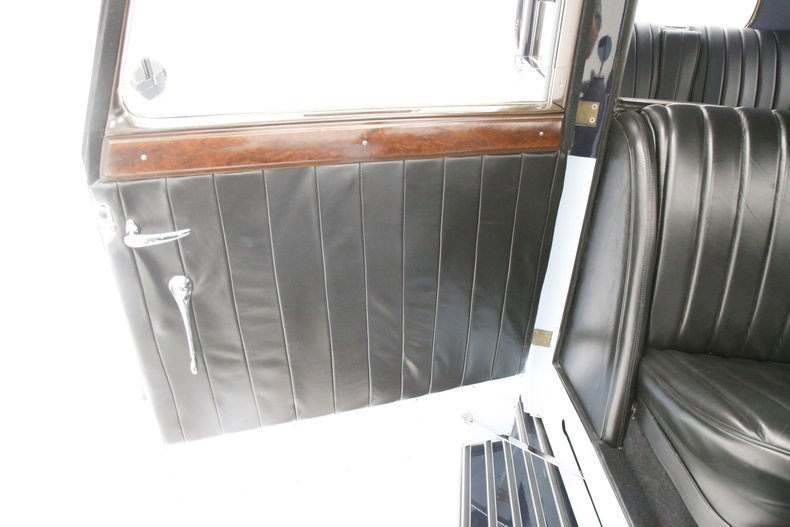 Rolls-royce-2025-1935-Dark-Blue-Black-28