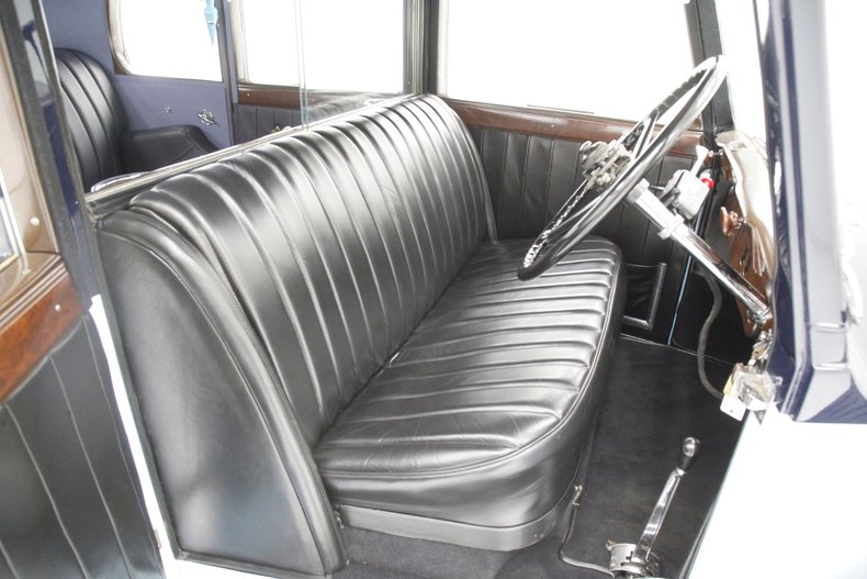 Rolls-royce-2025-1935-Dark-Blue-Black-31