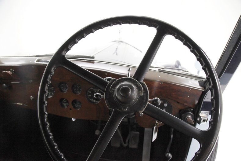 Rolls-royce-2025-1935-Dark-Blue-Black-32