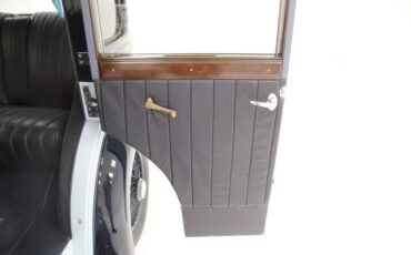 Rolls-royce-2025-1935-Dark-Blue-Black-38