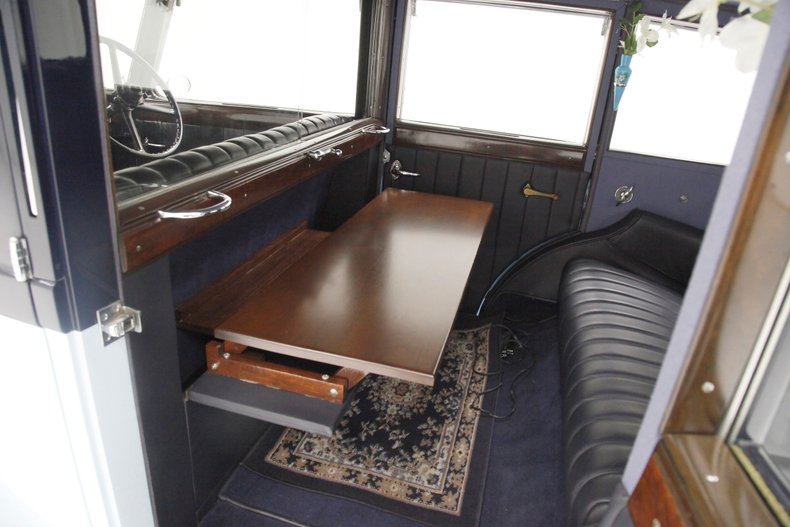 Rolls-royce-2025-1935-Dark-Blue-Black-41