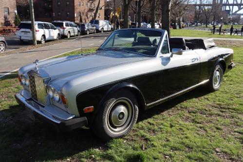 Rolls-royce-Corniche-1981-Silver-and-black-Black-1