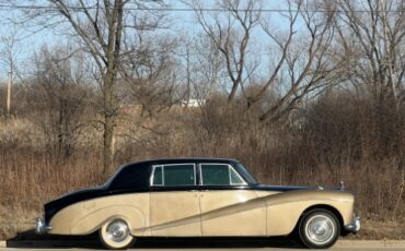 Rolls-royce-Phantom-v-1960-Black-over-beige-Tan-2