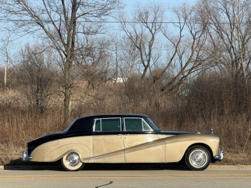 Rolls-royce-Phantom-v-1960-Black-over-beige-Tan-2