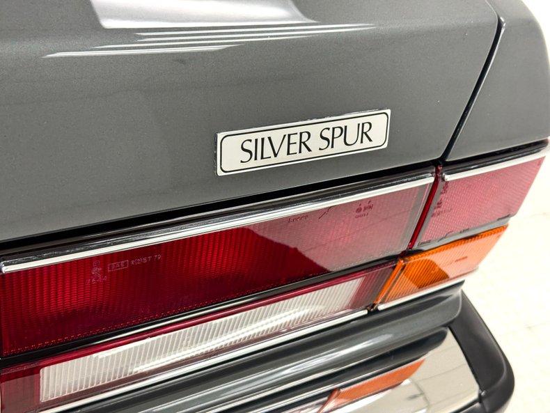 Rolls-royce-Silver-spur-1988-Green-Gray-Metallic-Oxblood-27