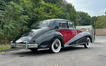 Rolls-royce-Silver-wraith-1951-Yellow-BlackBrown-7