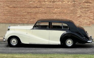 Rolls-royce-Silver-wraith-1956-BlackTan-Tan-4