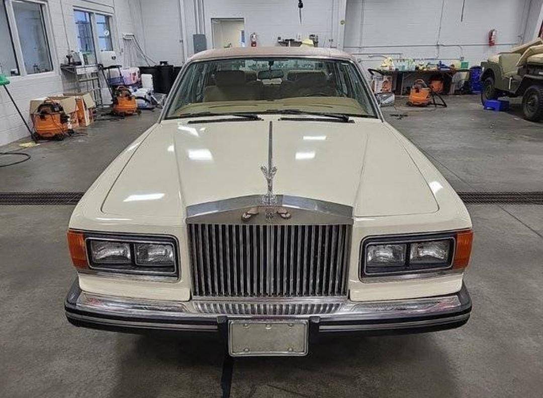 Rolls-royce-silver-spur-1986-7