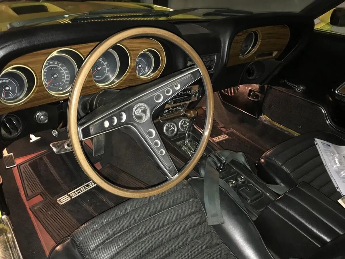 Shelby-Gt350-1969-Grabber-Yellow-Black-8