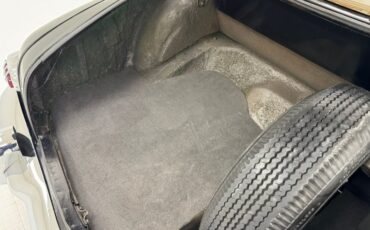 Studebaker-Commander-1949-Black-Oxblood-16