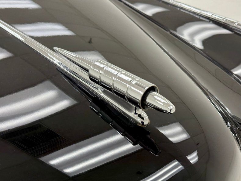 Studebaker-Commander-1949-Black-Oxblood-21