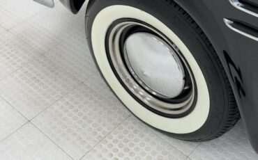 Studebaker-Commander-1949-Black-Oxblood-24