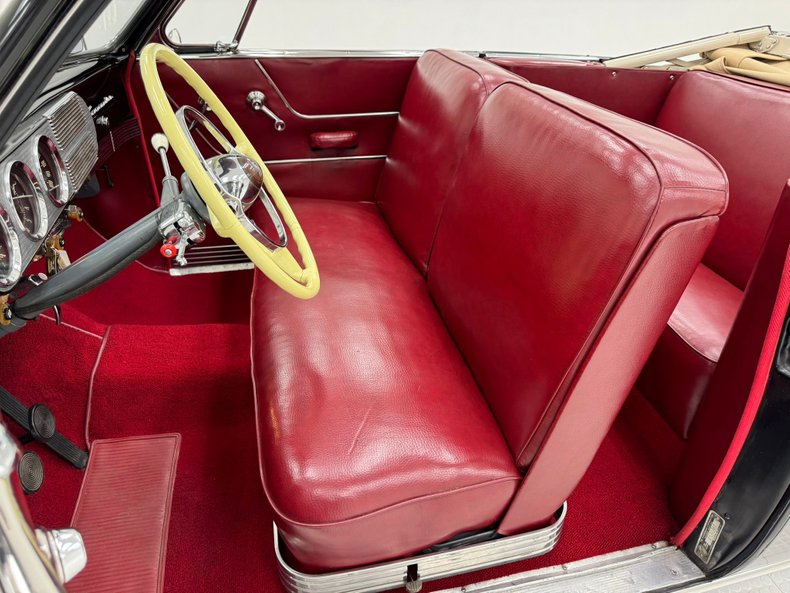 Studebaker-Commander-1949-Black-Oxblood-25