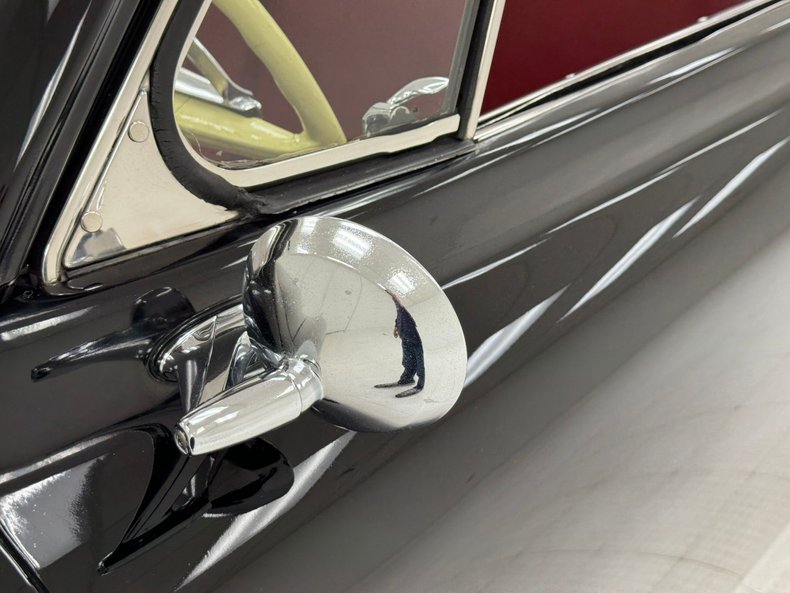 Studebaker-Commander-1949-Black-Oxblood-30