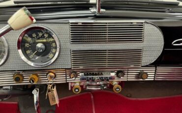 Studebaker-Commander-1949-Black-Oxblood-47