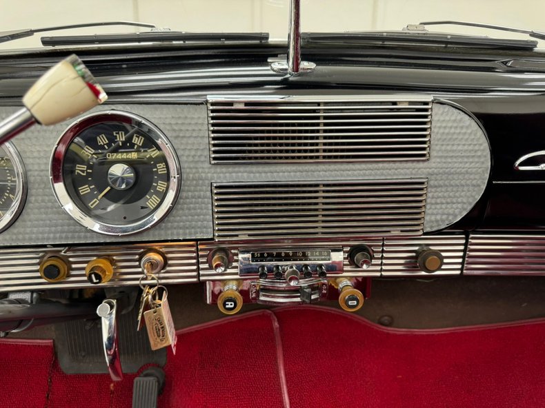 Studebaker-Commander-1949-Black-Oxblood-47