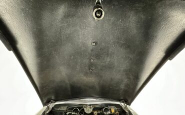 Studebaker-Commander-1949-Black-Oxblood-9