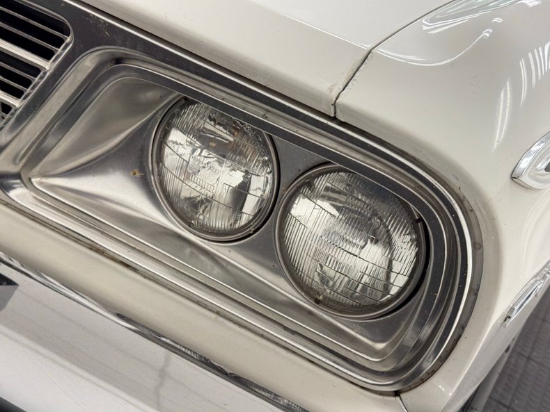 Studebaker-Daytona-1964-White-Red-11