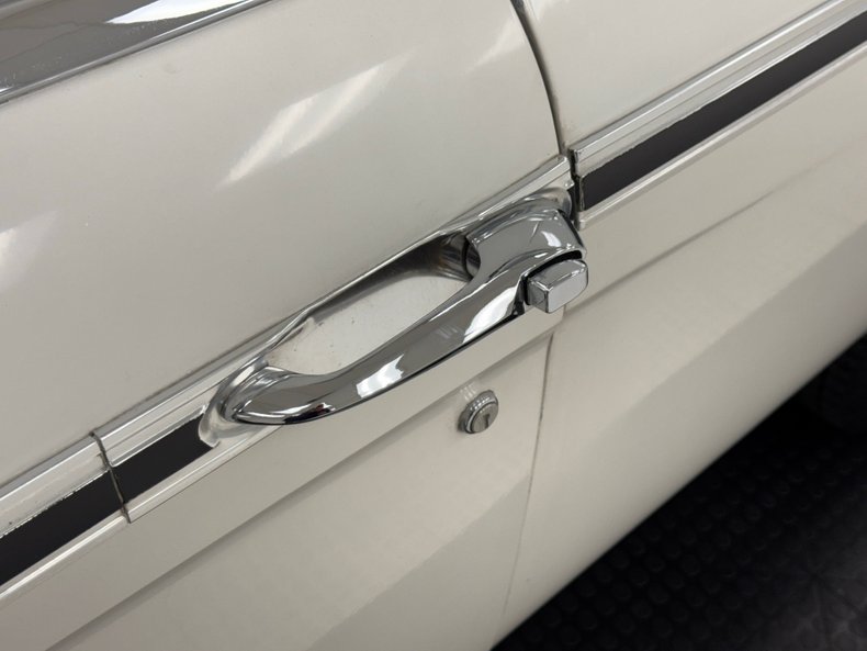 Studebaker-Daytona-1964-White-Red-16