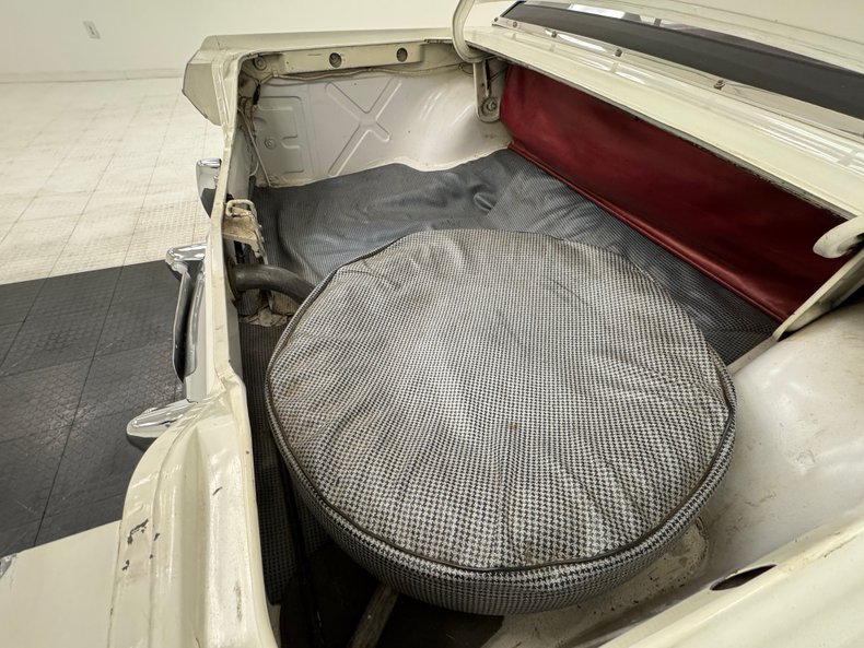 Studebaker-Daytona-1964-White-Red-26