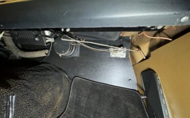 Studebaker-Golden-hawk-1957-Tiara-Gold-Gold-10