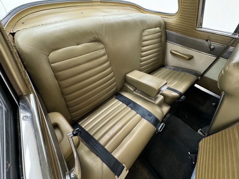 Studebaker-Golden-hawk-1957-Tiara-Gold-Gold-3