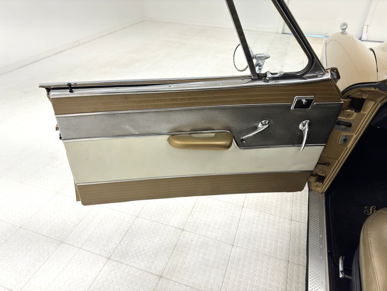 Studebaker-Golden-hawk-1957-Tiara-Gold-Gold-45