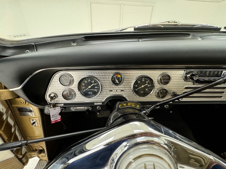 Studebaker-Golden-hawk-1957-Tiara-Gold-Gold-5