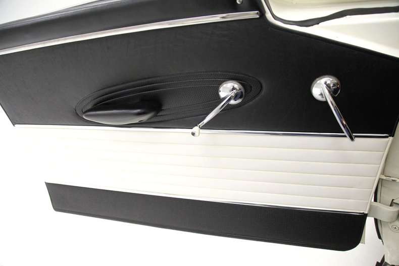 Studebaker-Other-1962-White-Black-ampamp-White-29