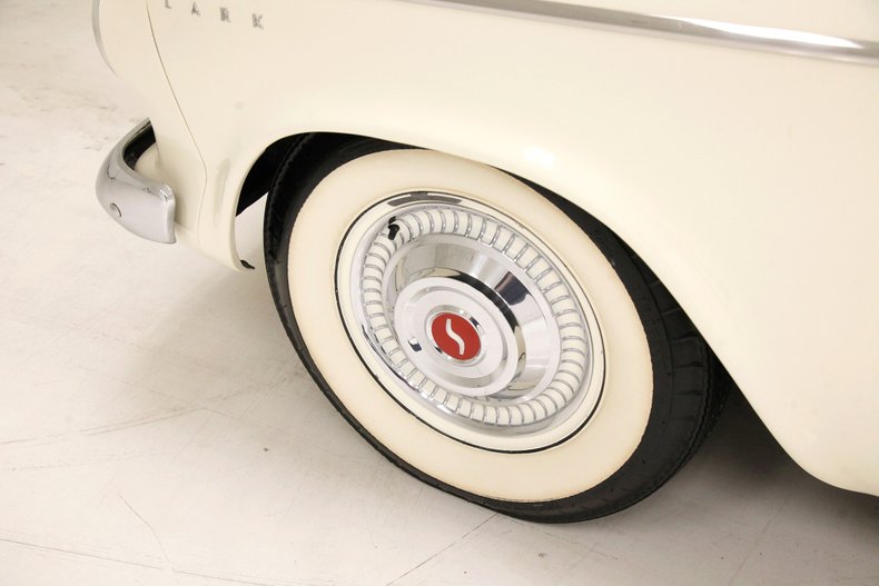 Studebaker-Other-1962-White-Black-ampamp-White-31