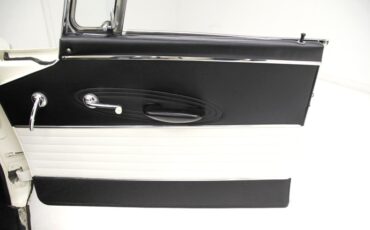 Studebaker-Other-1962-White-Black-ampamp-White-35