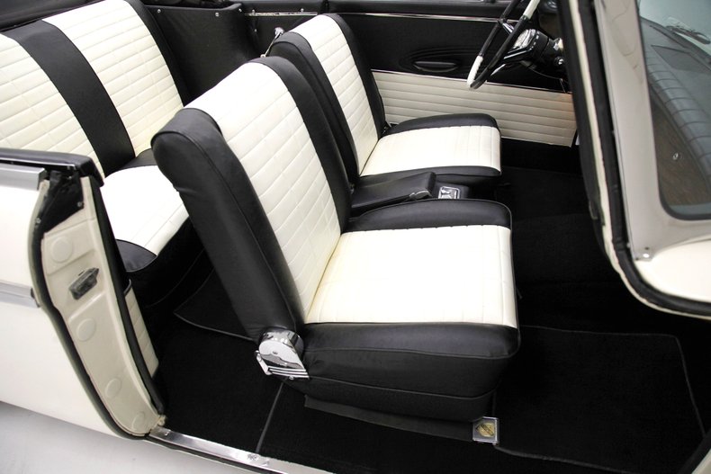 Studebaker-Other-1962-White-Black-ampamp-White-37