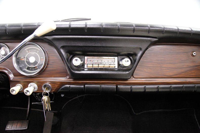 Studebaker-Other-1962-White-Black-ampamp-White-42