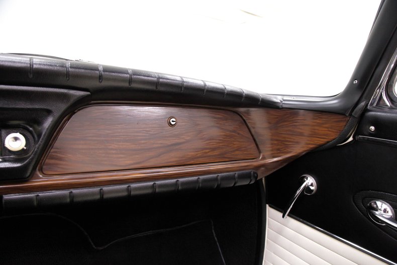 Studebaker-Other-1962-White-Black-ampamp-White-43