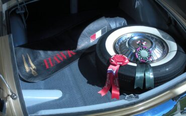 Studebaker-golden-hawk-1957-4