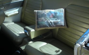 Studebaker-golden-hawk-1957-6